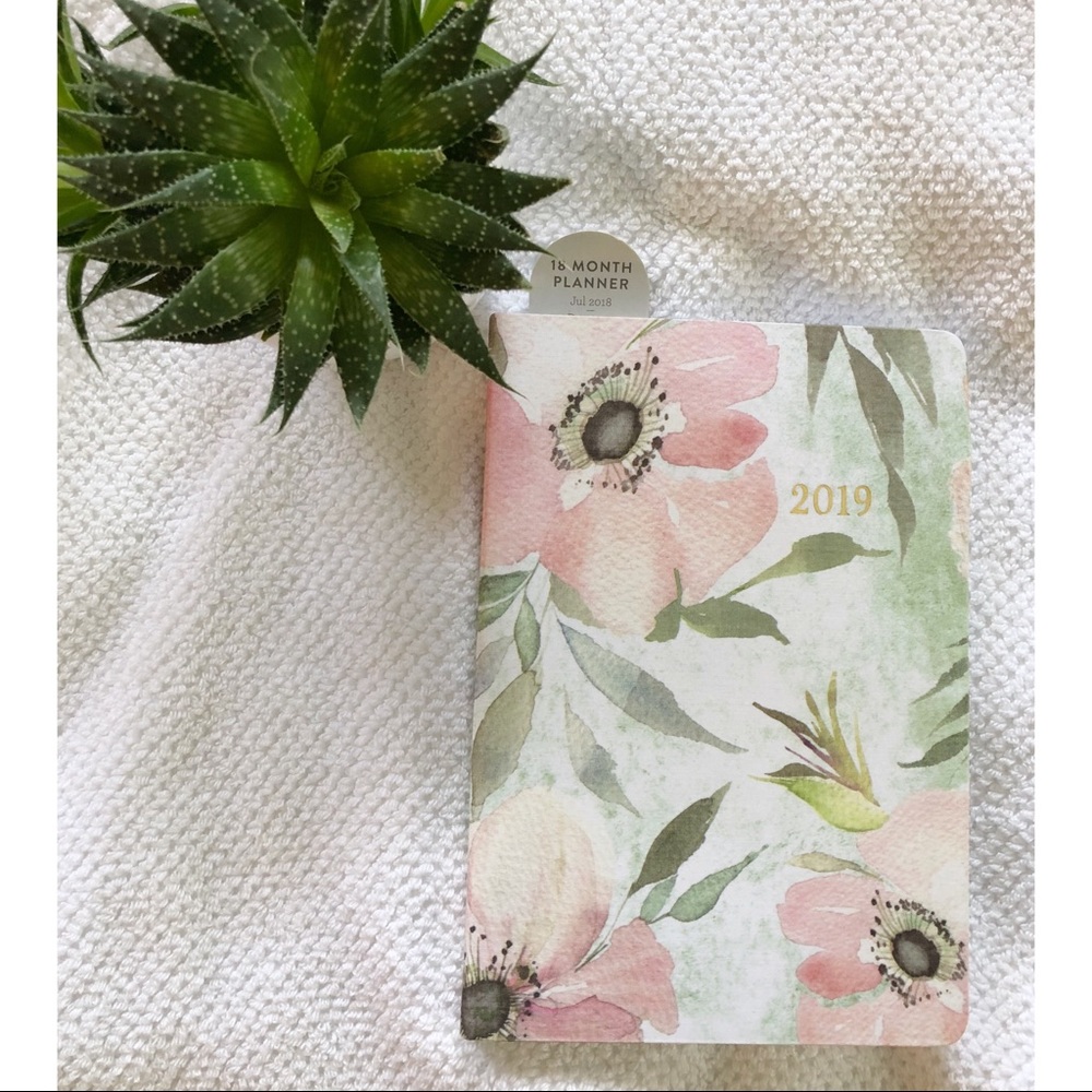 Pastel Floral 2018-2019 Planner